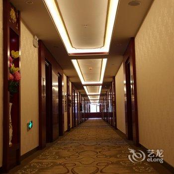 碌曲郎木寺国际大酒店酒店提供图片