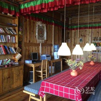 香格里拉东山顶上牧场客栈酒店提供图片