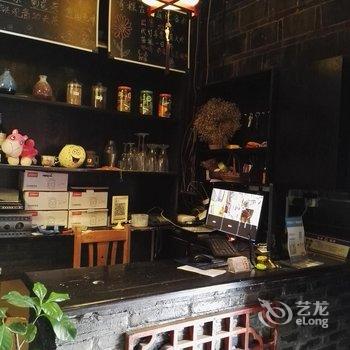 凤凰康翠茵·青稞古宅客栈酒店提供图片