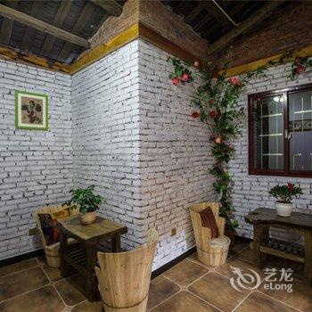 张家界虫二客栈酒店提供图片