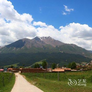 祁连山下人家客栈酒店提供图片