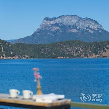 泸沽湖小雅鹿鸣轻奢度假客栈酒店提供图片