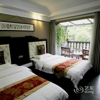 凤凰玉景阁酒店提供图片