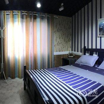 凤凰客随己便客栈酒店提供图片