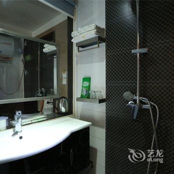 凤凰玉景阁酒店提供图片