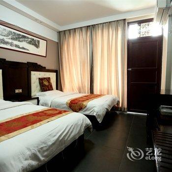 凤凰玉景阁酒店提供图片