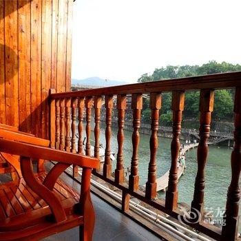 凤凰玉景阁酒店提供图片