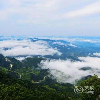 罗田薄刀峰紫雾山庄酒店提供图片