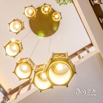 罗平湖苑精品酒店酒店提供图片