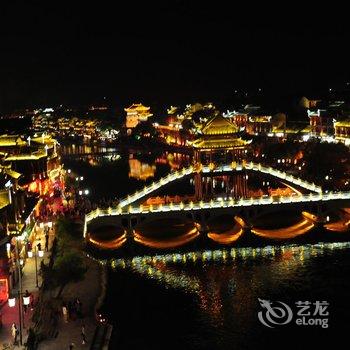 凤凰梦途驿站酒店提供图片