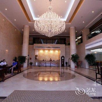 定南华旗酒店酒店提供图片