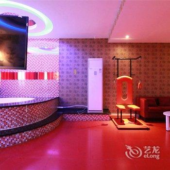 新乡全城热恋主题酒店酒店提供图片