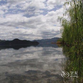 泸沽湖银湖月畔酒店酒店提供图片