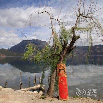 泸沽湖银湖月畔酒店酒店提供图片