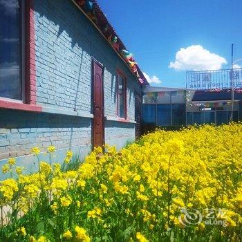 刚察县鸟岛夏日客栈藏餐吧酒店提供图片