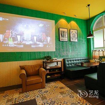 海口米卢斯的轮子影院式主题酒店酒店提供图片