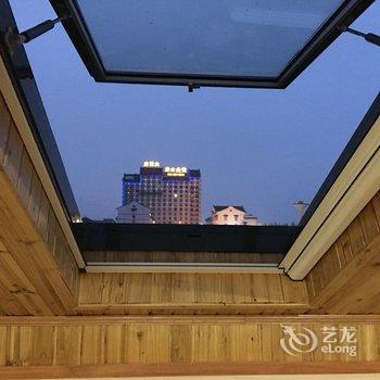 乌镇小木屋主题客栈酒店提供图片