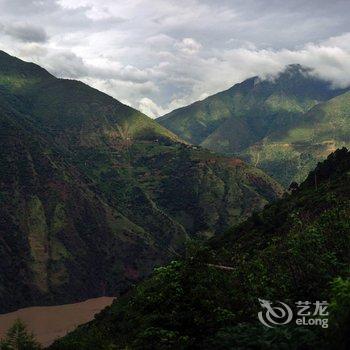 泸沽湖爱这生活逦水庄酒店提供图片