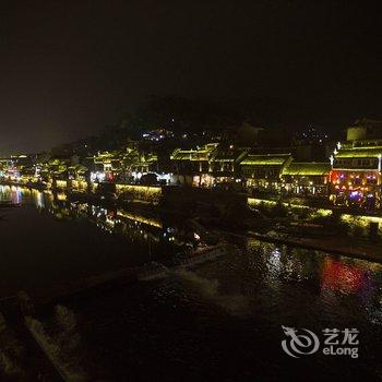 凤凰兄弟人家吊脚楼客栈(旗舰店)酒店提供图片