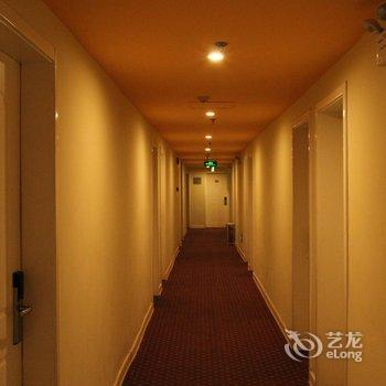 如家快捷酒店(济宁吴泰闸路电视台店)酒店提供图片