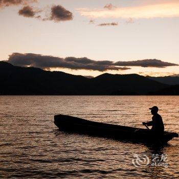 泸沽湖小雅鹿鸣轻奢度假客栈酒店提供图片