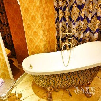 天鹅恋情侣主题酒店(西安小寨店)酒店提供图片