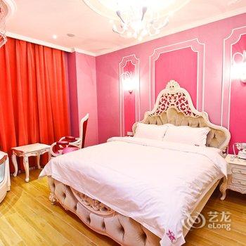 天鹅恋情侣主题酒店(西安小寨店)酒店提供图片