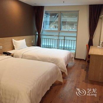 明和商务酒店(重庆龙湖店)(原7天酒店重庆龙湖店)酒店提供图片