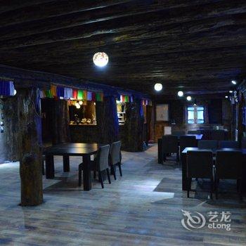 稻城亚丁藏迦主题文化酒店酒店提供图片