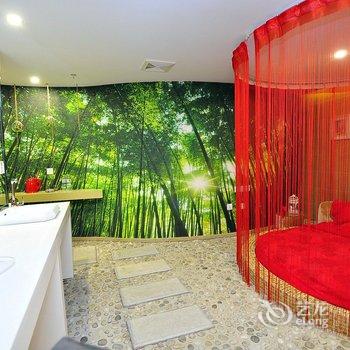 万爱情侣主题酒店(昆明汇都店)酒店提供图片