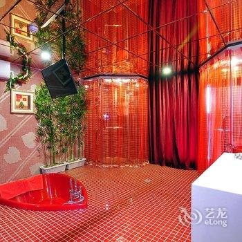 万爱情侣主题酒店(昆明汇都店)酒店提供图片