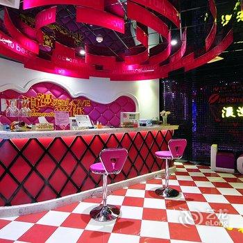 万爱情侣主题酒店(昆明汇都店)酒店提供图片
