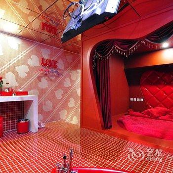 万爱情侣主题酒店(昆明汇都店)酒店提供图片