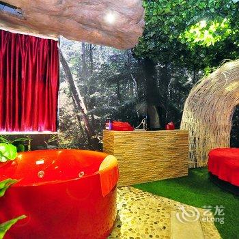 万爱情侣主题酒店(昆明汇都店)酒店提供图片