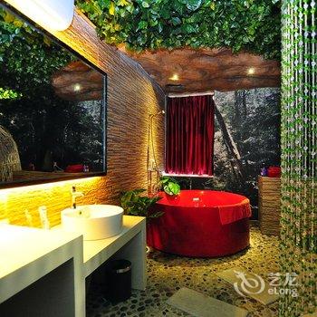 万爱情侣主题酒店(昆明汇都店)酒店提供图片