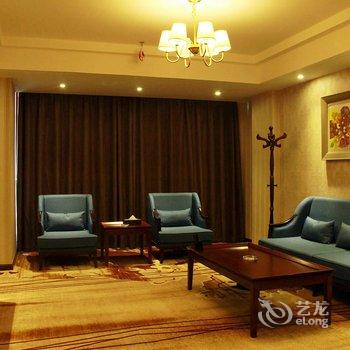 新野荣鑫大酒店酒店提供图片