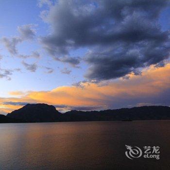 泸沽湖疯鸟青年旅舍酒店提供图片