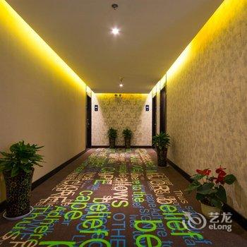 西安微少爷智慧酒店(钟鼓楼回民街店)酒店提供图片