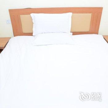 易捷假日连锁酒店平度胶平路店酒店提供图片