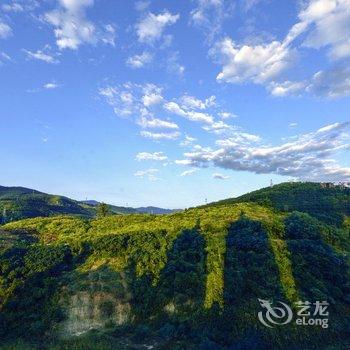 西双版纳风情雨林江景主题酒店酒店提供图片