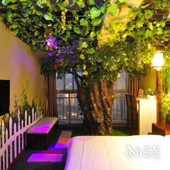 西双版纳雨林之恋主题酒店酒店提供图片