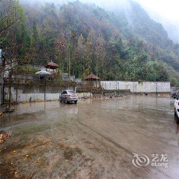 西岭雪山龙池温泉度假山庄酒店提供图片