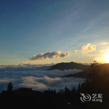 元阳云顶客栈酒店提供图片