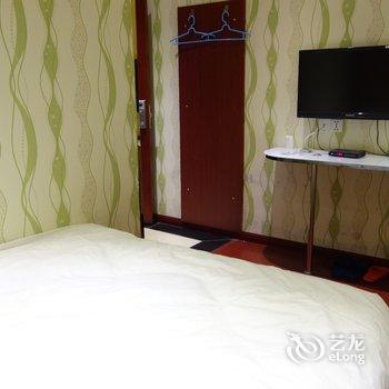 上海9加9连锁旅店五角场店酒店提供图片
