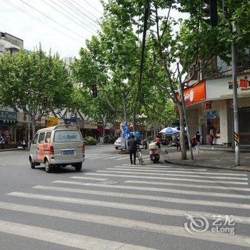 上海9加9连锁旅店五角场店酒店提供图片
