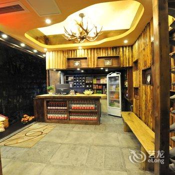 凤凰沱水人家吊脚楼旗舰店酒店提供图片