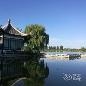 昆仑雅居度假酒店(郑州雁鸣湖风景区店)酒店提供图片