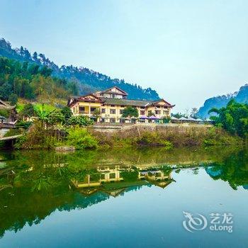 峨眉山清音阁映湖山庄酒店提供图片