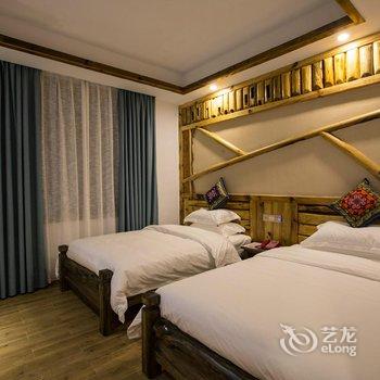 张家界虫二客栈酒店提供图片