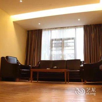 喆啡酒店(广州火车站三元里地铁站店)酒店提供图片